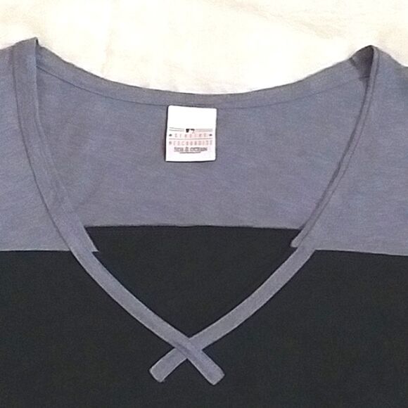 Milwaukee Brewers T-Shirt 2013 EST 1970 Color Blocked MLB Genuine Merchandise - Picture 6 of 10